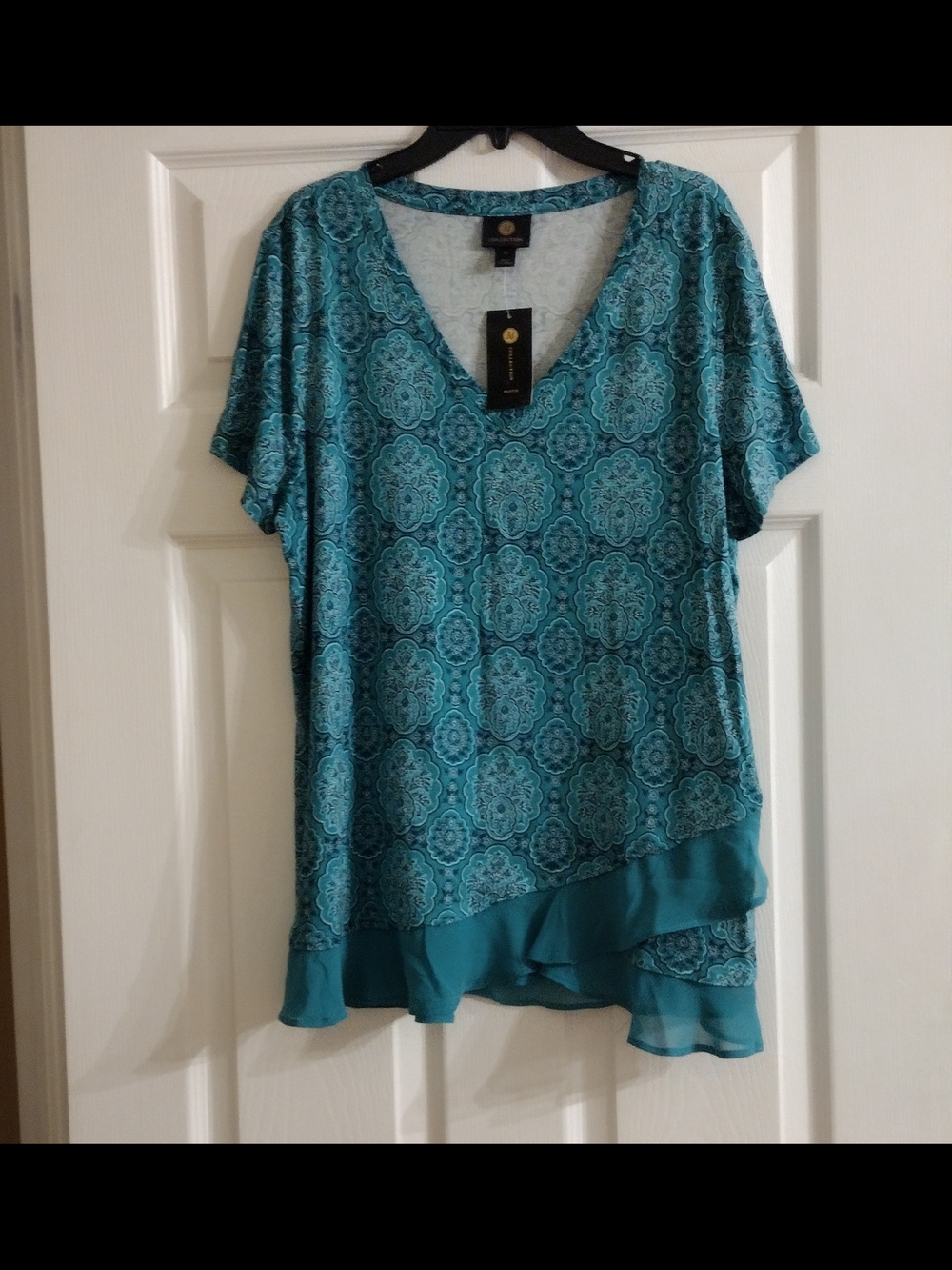 3/$30 Women's Teal Patterned V-Neck Blouse -  Asymmetrical Ruffle Hem